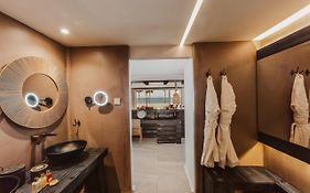 Kaliva Suites - Adults Only